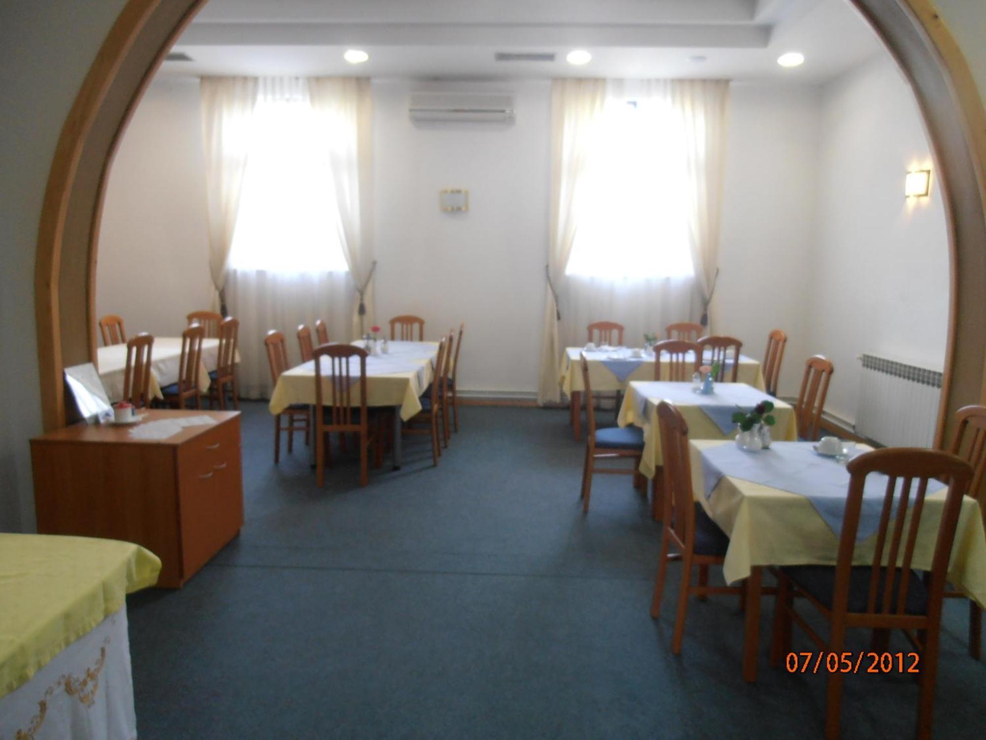 梅特科维奇酒店 Metković 外观 照片